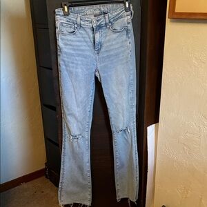 American Eagle Outfitters Light Wash Flare Jeans in Pale Blue
